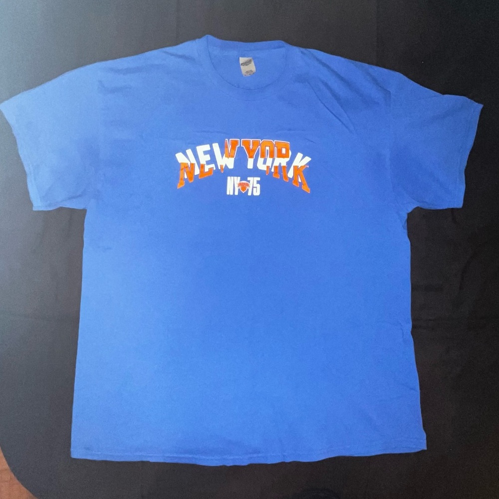 New York Knicks Blue Short Sleeve Logo T-Shirt Men’s XL SGA NBA 75th Anniversary
